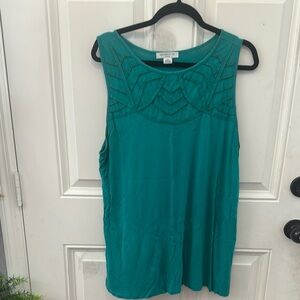 Liz Claiborne Green Lace Neckline Sleeveless Tank Top
